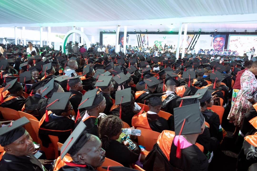 Kampala University Issues Out Transcripts On The Graduation Day