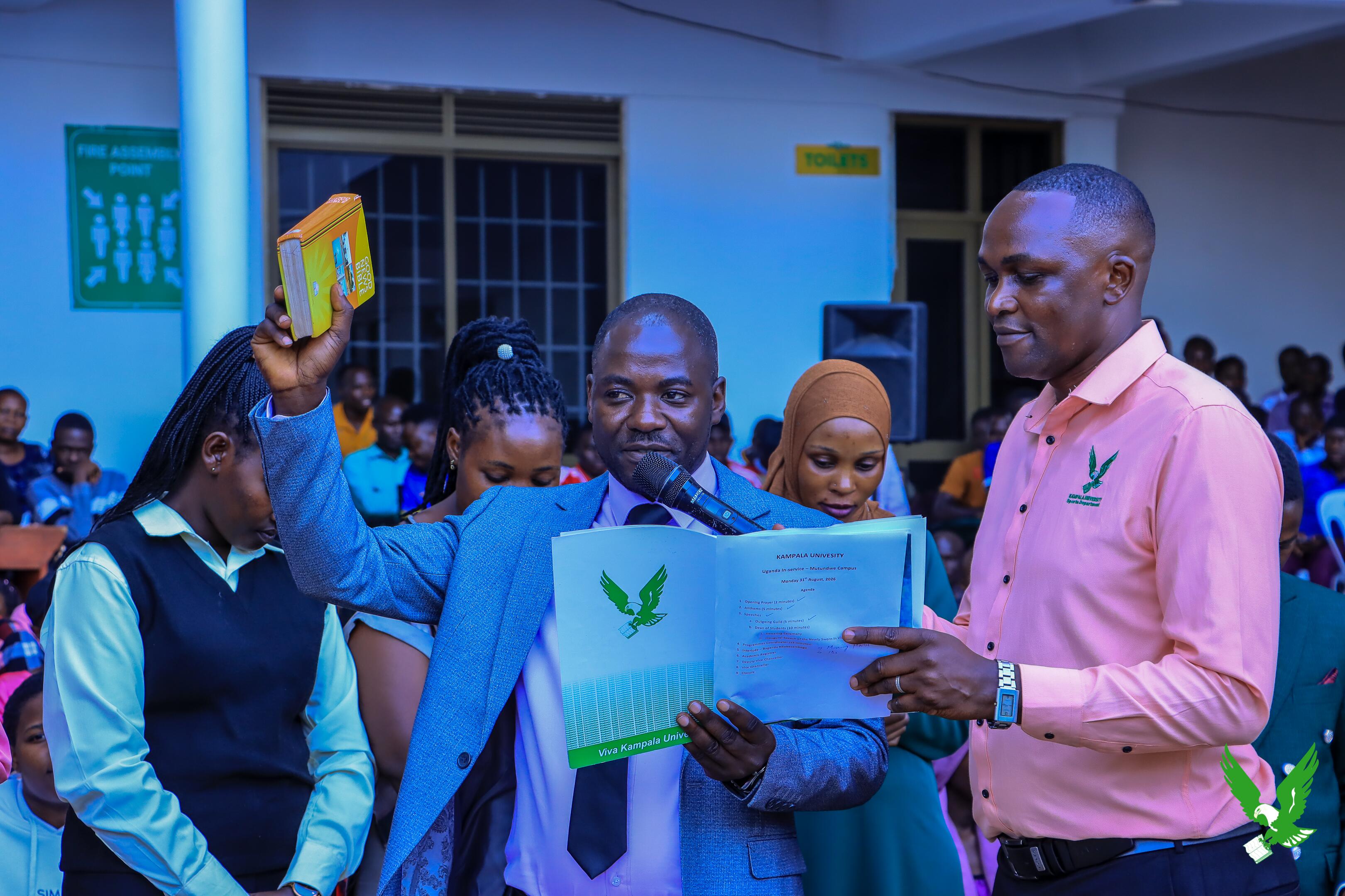 General Assemblies and Swearing In Image 11