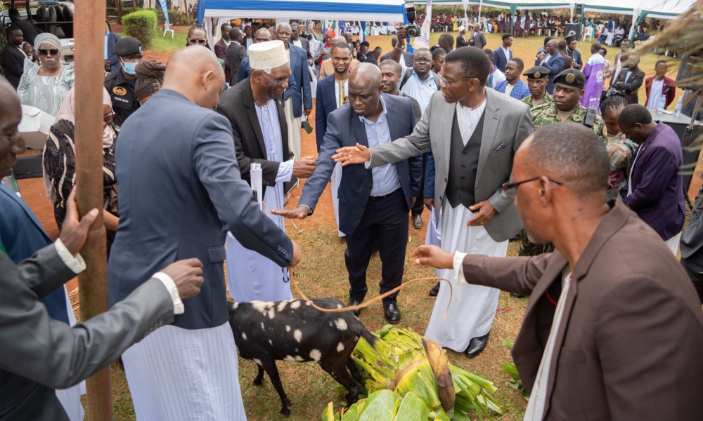 Katikkiro Visits Kampala University, Jinja Campus